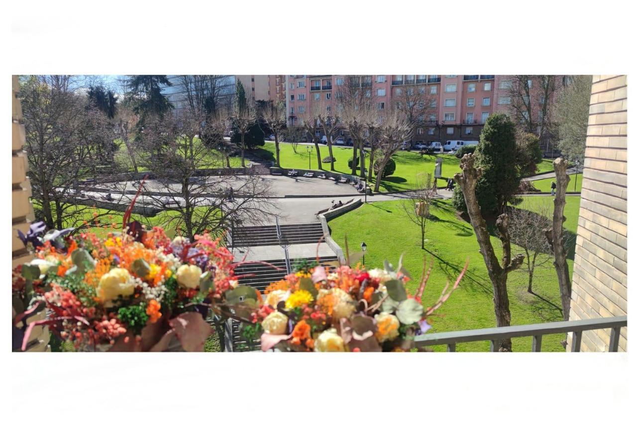 El Balcon Del Campillin Apartment Oviedo Luaran gambar